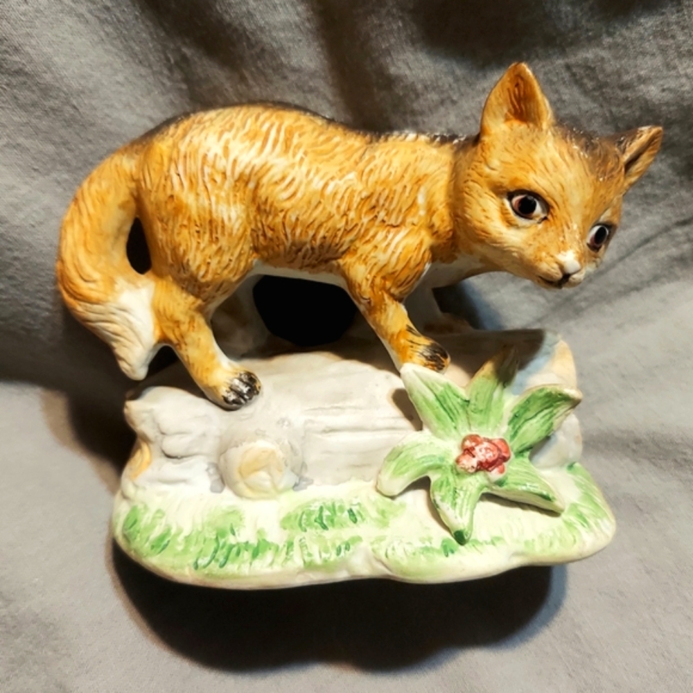 Tan and Brown Ceramic Cat Figurine Art
